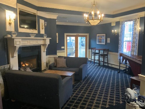 Brasswood Inn - image 18