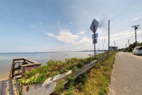 The Blue Cottage - image 11