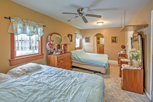 Pulaski Home on 50 Acres - Near Lake Ontario! - image 4