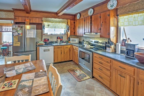 Pulaski Home on 50 Acres - Near Lake Ontario! - image 5