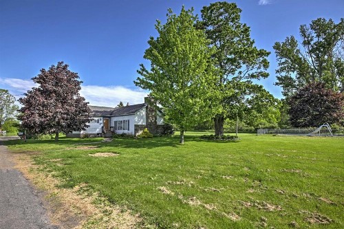 Pulaski Home on 50 Acres - Near Lake Ontario! - image 9