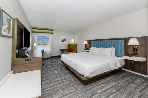 Hampton Inn Port Charlotte - image 30