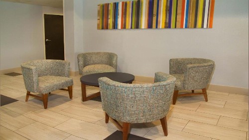 Holiday Inn Express Hotel & Suites Port Charlotte an IHG Hotel - image 11