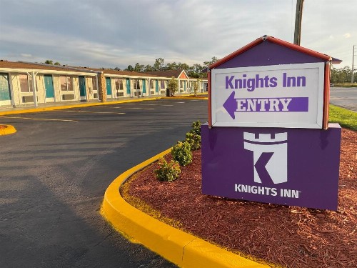 Knights Inn Punta Gorda - image 22