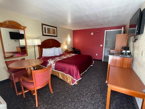 Knights Inn Punta Gorda - image 43