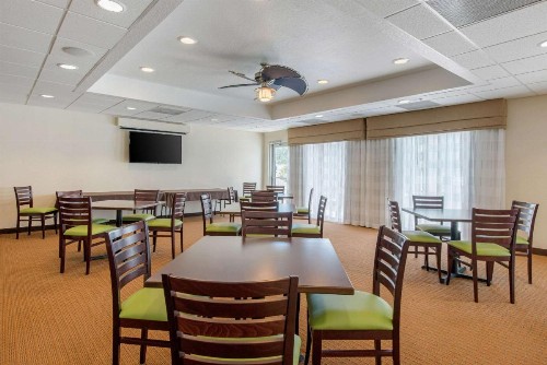 Sleep Inn & Suites Port Charlotte-Punta Gorda - image 29