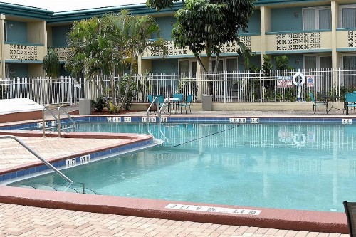 Punta Gorda Waterfront Hotel & Suites - image 7
