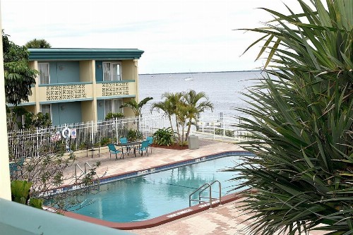 Punta Gorda Waterfront Hotel & Suites - image 8