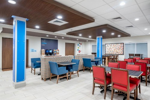 Holiday Inn Express & Suites - Punta Gorda an IHG Hotel - image 10