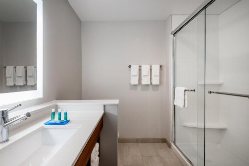 Holiday Inn Express & Suites - Punta Gorda an IHG Hotel - image 12