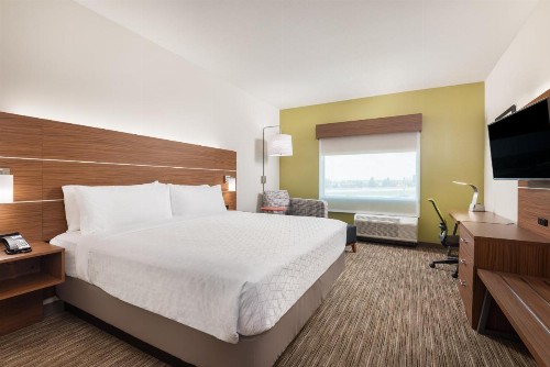 Holiday Inn Express & Suites - Punta Gorda an IHG Hotel - image 13