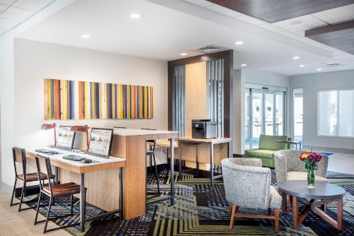 Holiday Inn Express & Suites - Punta Gorda an IHG Hotel - image 25
