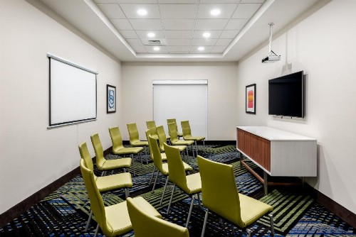Holiday Inn Express & Suites - Punta Gorda an IHG Hotel - image 29
