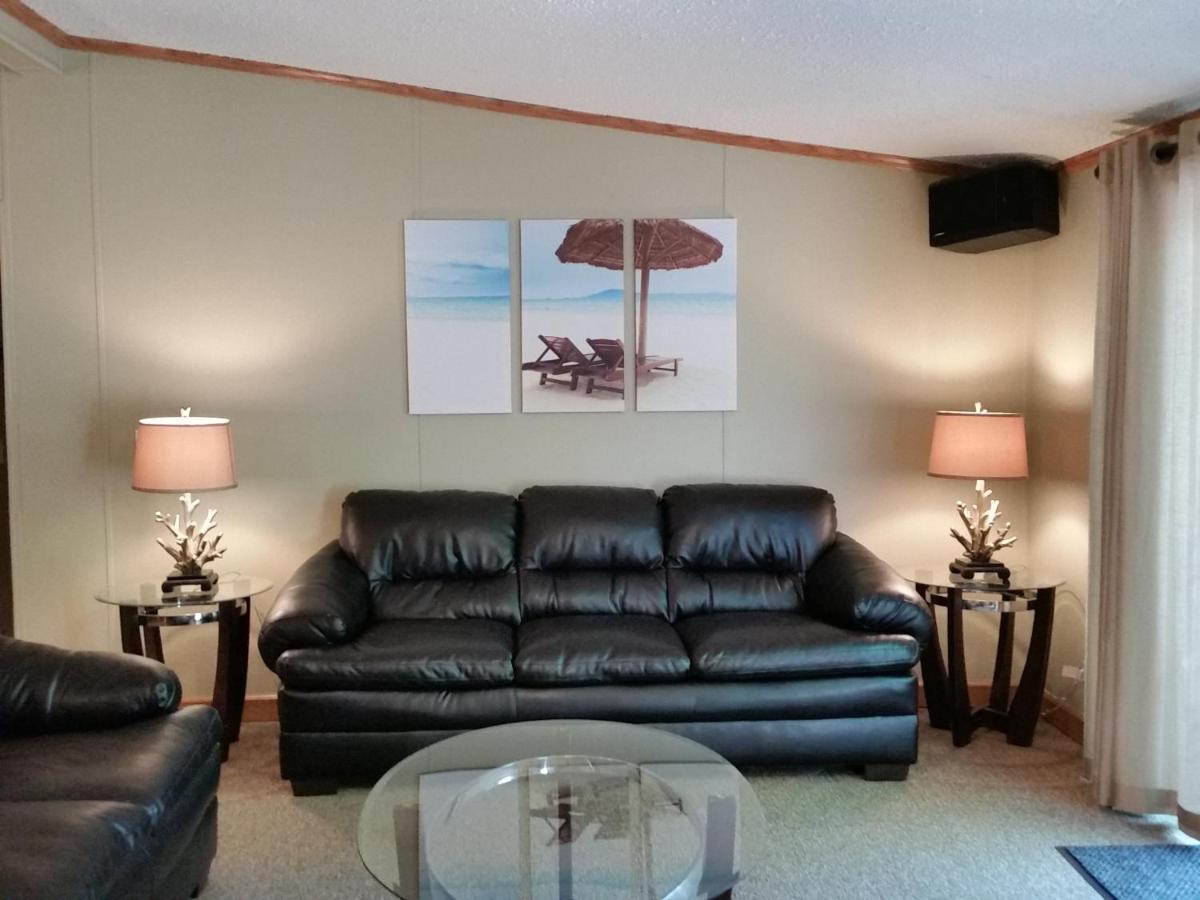 Island Club Rentals - image 2