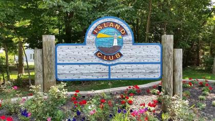 Island Club #102 - image 14