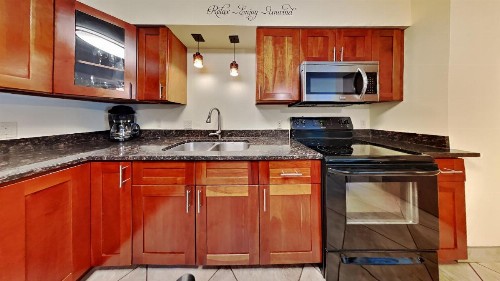 Put-in-Bay Poolview Condo #4 - image 10