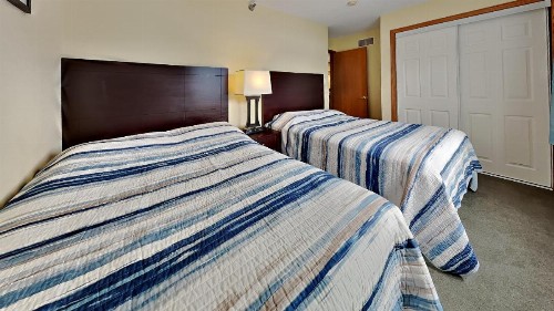 Put-in-Bay Poolview Condo #4 - image 13