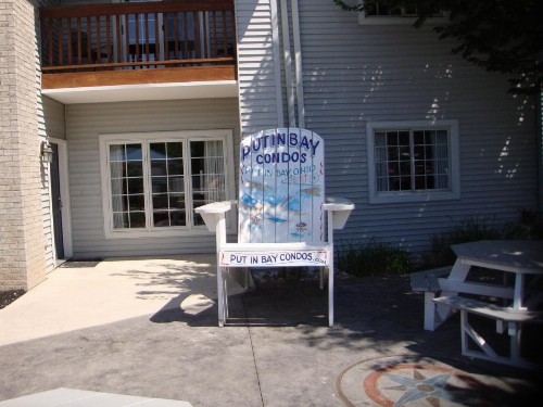 Put-in-Bay Poolview Condo #5 - image 1