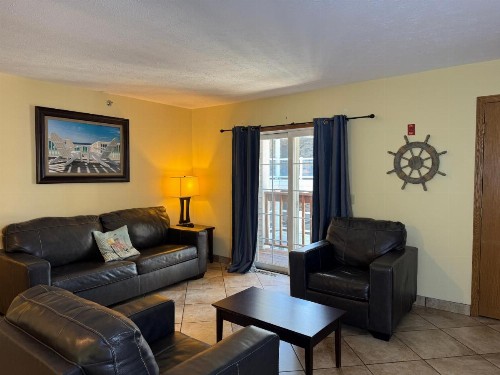 Put-in-Bay Poolview Condo #5 - image 12