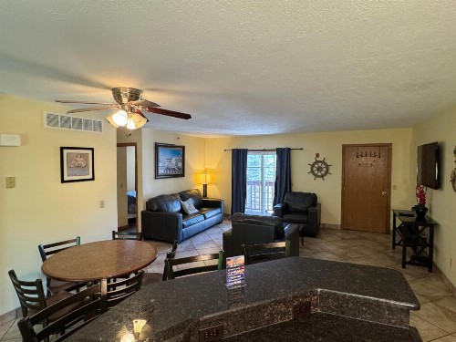 Put-in-Bay Poolview Condo #5 - image 14