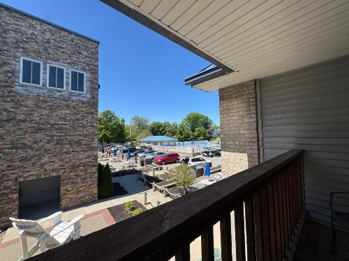 Put-in-Bay Poolview Condo #5 - image 18