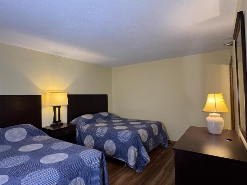 Put-in-Bay Poolview Condo #5 - image 19