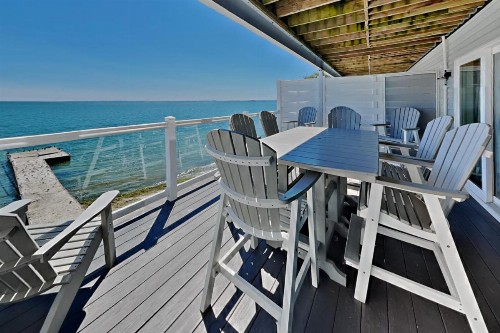 Put-in-Bay Waterfront Condo #205 - image 4