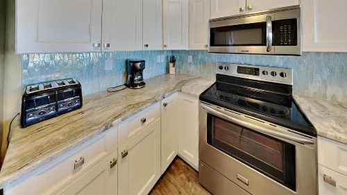 Put-in-Bay Waterfront Condo #205 - image 8