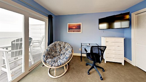 Put-in-Bay Waterfront Condo #211 - image 6