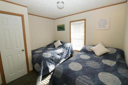 Island Club #111 - image 9