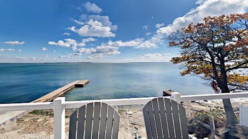 Put-in-Bay Waterfront Condo #202 - image 4