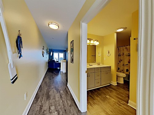 Put-in-Bay Waterfront Condo #210 - image 14