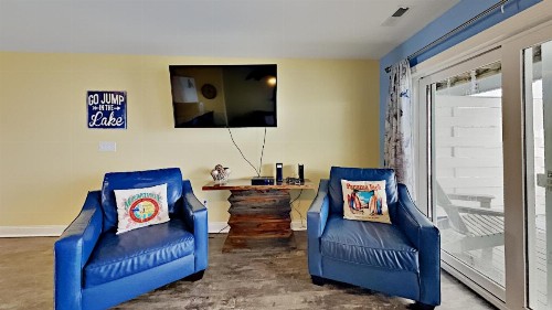 Put-in-Bay Waterfront Condo #210 - image 6