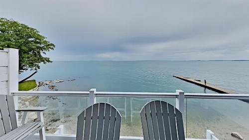 Put-in-Bay Waterfront Condo #210 - image 7
