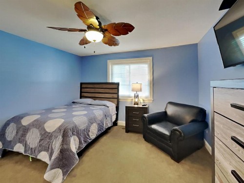 Put-in-Bay Waterfront Condo #105 - image 10