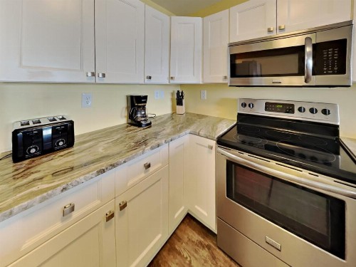 Put-in-Bay Waterfront Condo #105 - image 19