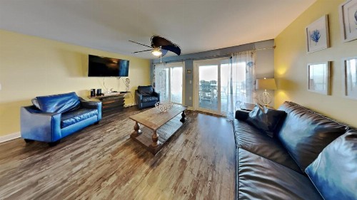 Put-in-Bay Waterfront Condo #106 - image 7