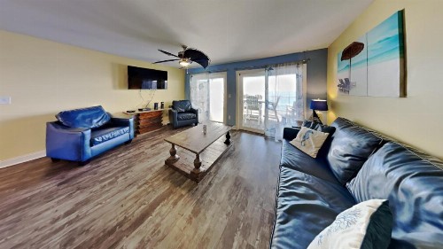Put-in-Bay Waterfront Condo #110 - image 5