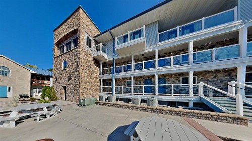 Put-in-Bay Waterfront Condo #111 - image 36