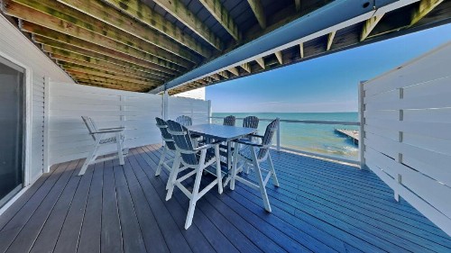 Put-in-Bay Waterfront Condo #107 - image 24