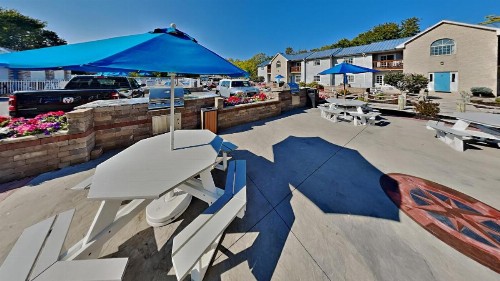 Put-in-Bay Waterfront Condo #107 - image 40