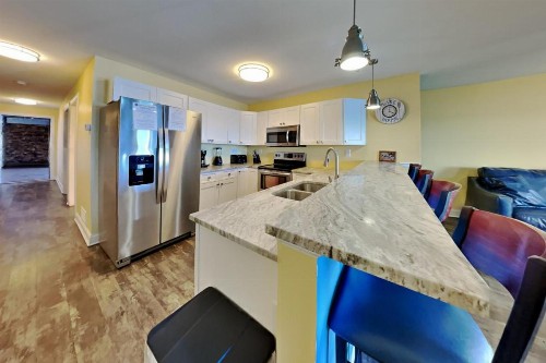 Put-in-Bay Waterfront Condo #109 - image 28