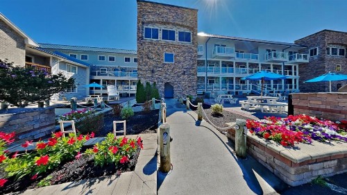 Put-in-Bay Waterfront Condo #109 - image 34