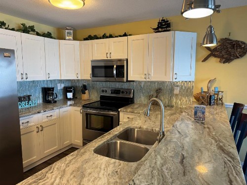 Put-in-Bay Waterfront Condo #209 - image 10