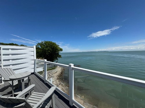 Put-in-Bay Waterfront Condo #209 - image 23