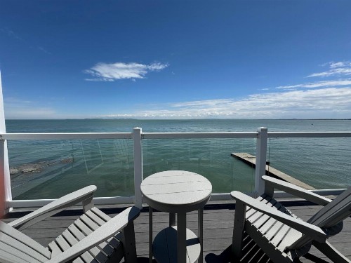 Put-in-Bay Waterfront Condo #209 - image 24