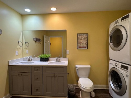 Put-in-Bay Waterfront Condo #206 - image 28
