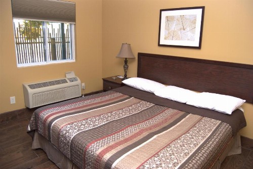 Commodore Resort - image 25