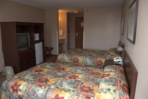 Commodore Resort - image 32