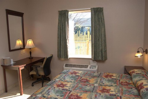 Commodore Resort - image 38
